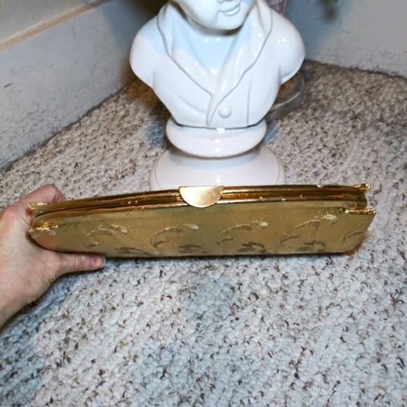 Vintage ER Miami Metallic Gold Embroidered Faux Leather Clasp Top Clutch Purse - Picture 4 of 16